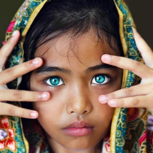 Ojos Hermosos - 01