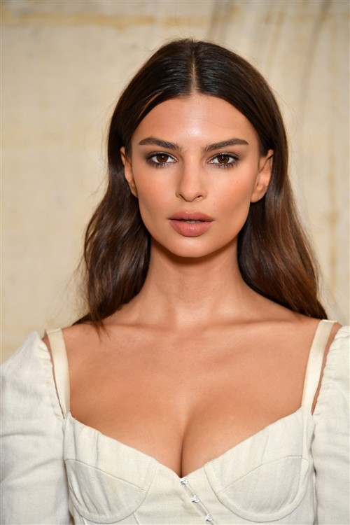 Emily Ratajkowski - 01