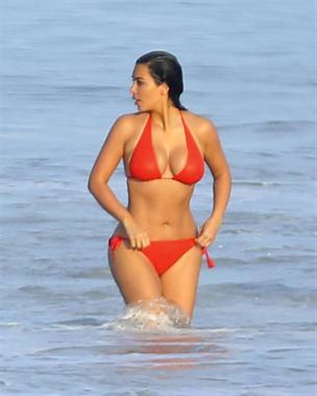 Kim Kardashian - 004