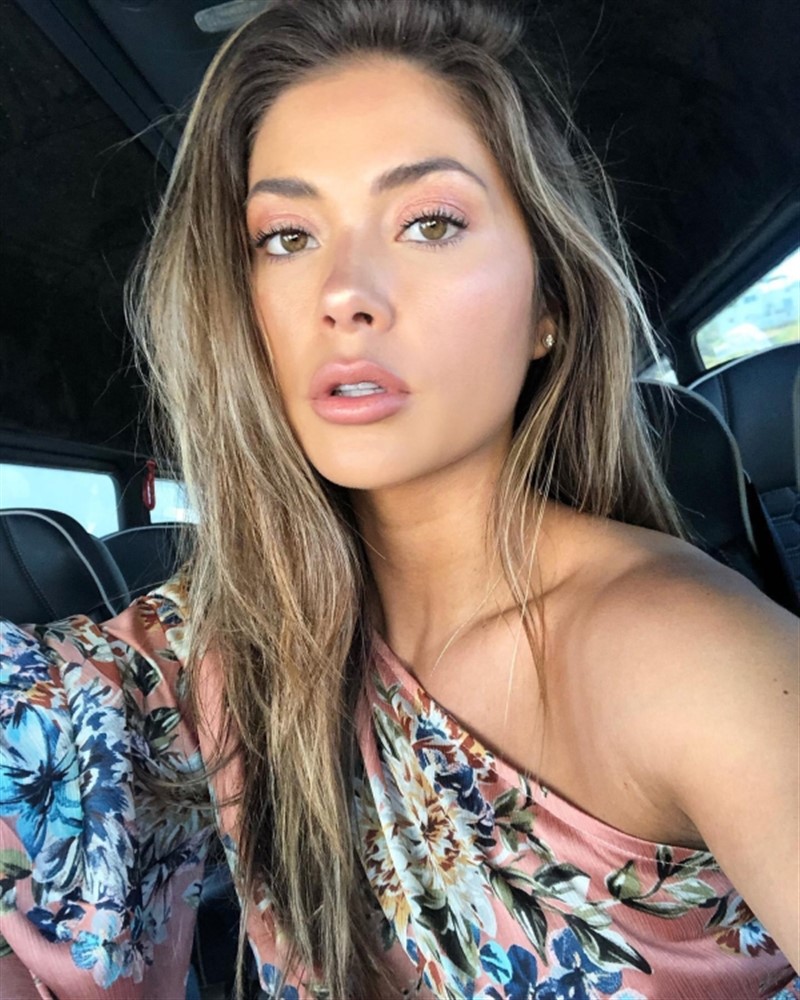 Selfie - 07